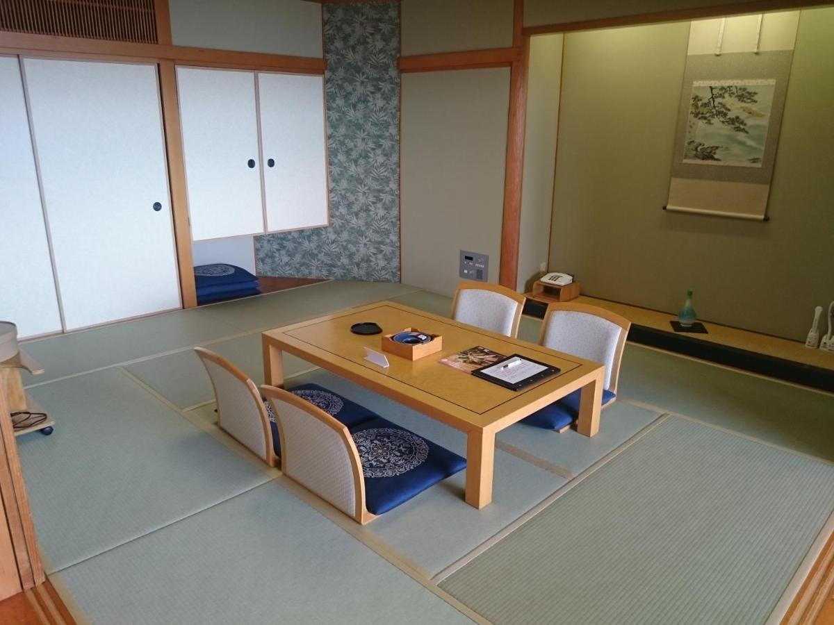 The Gran Resort Elegante Awajishima Екстер'єр фото