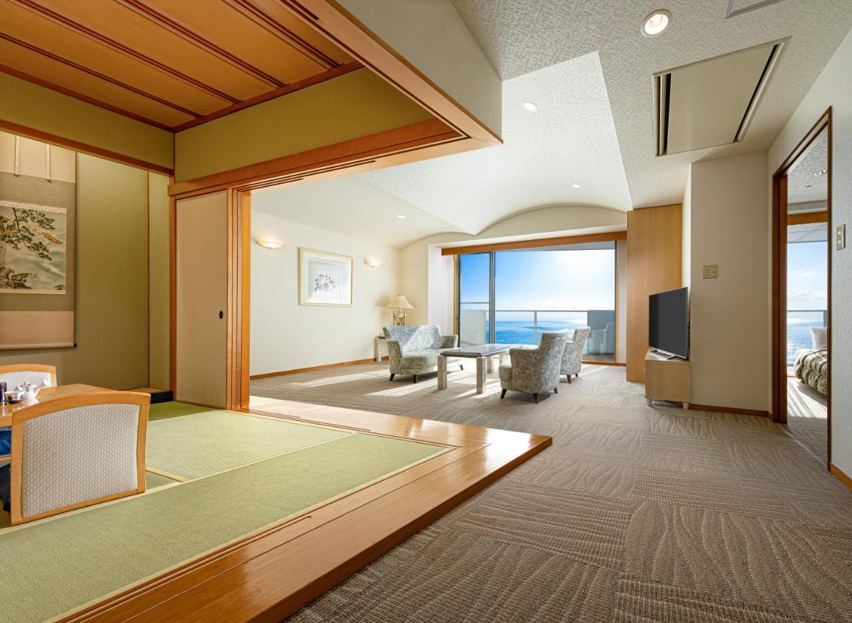 The Gran Resort Elegante Awajishima Екстер'єр фото