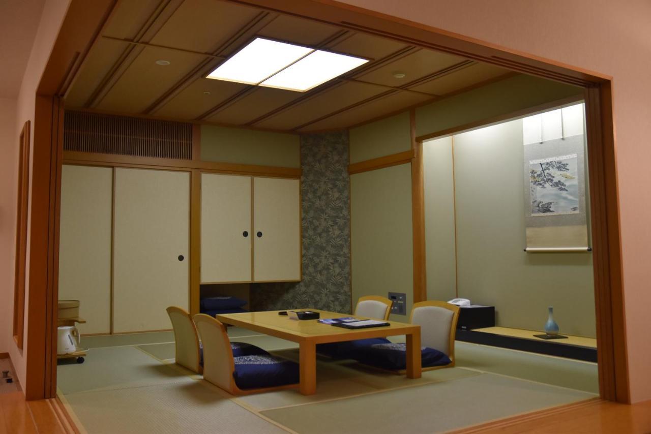 The Gran Resort Elegante Awajishima Екстер'єр фото