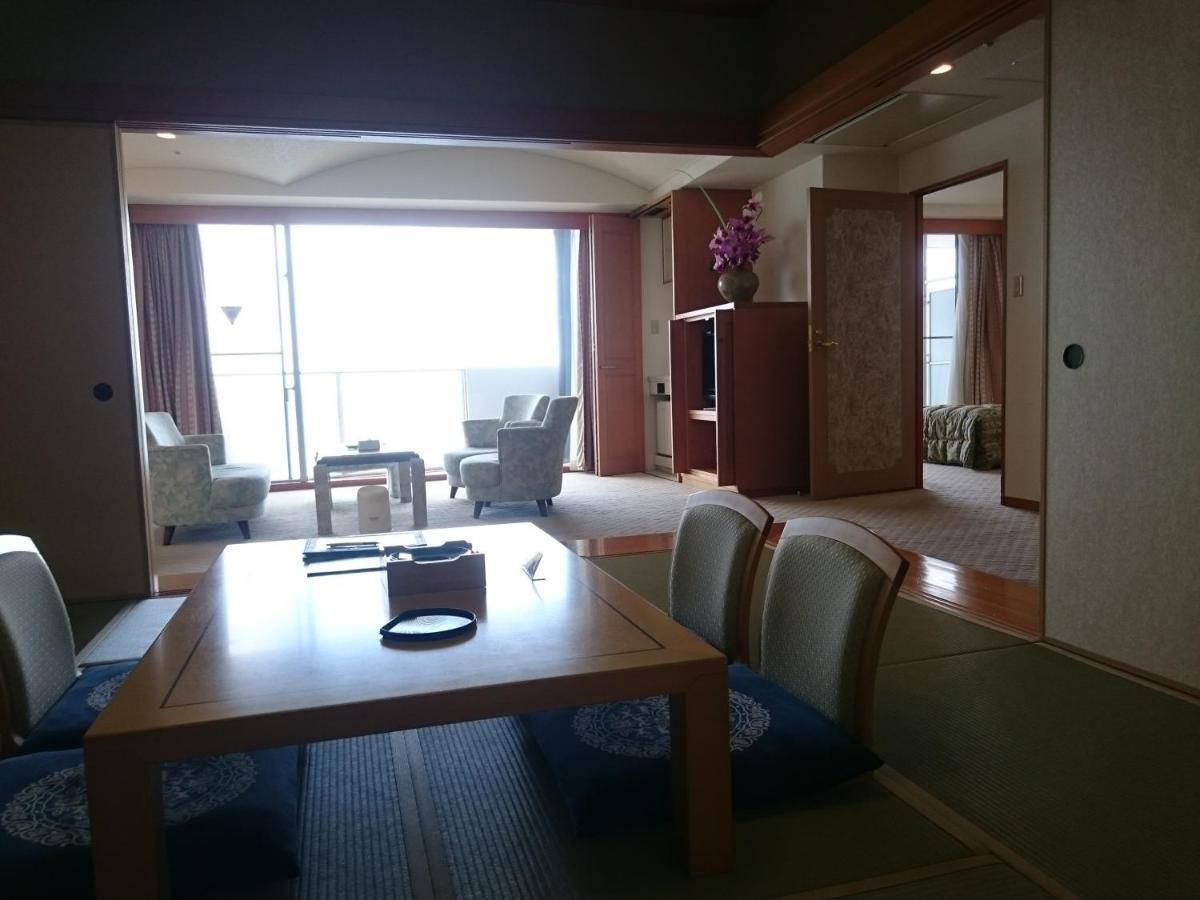 The Gran Resort Elegante Awajishima Екстер'єр фото
